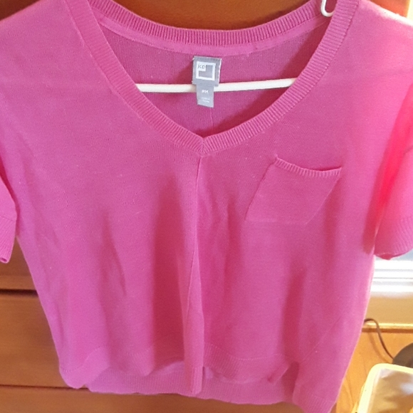 Sweater - Picture 3 of 3